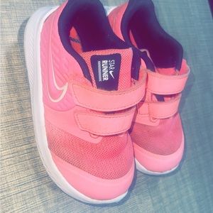 Nike Toddler Girls Size 8c